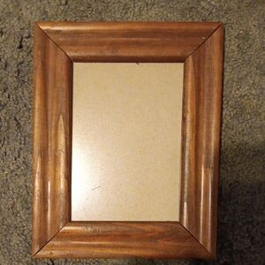 Wooden Picture Frame 7.5" x 9.5"